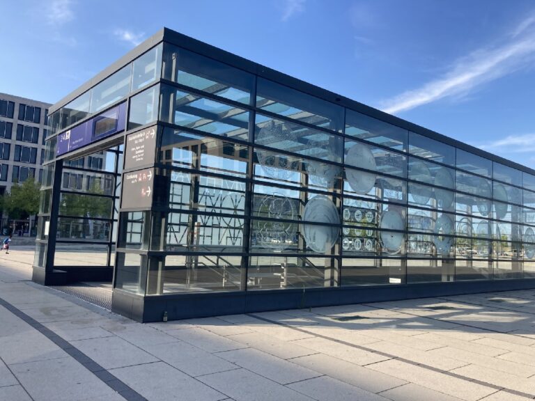 Parken Flughafen BER Eine Übersicht und Tipps