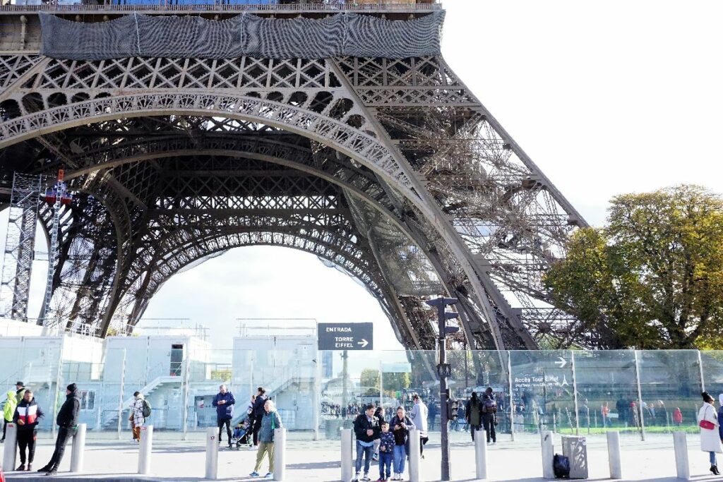 am Eiffelturm Paris