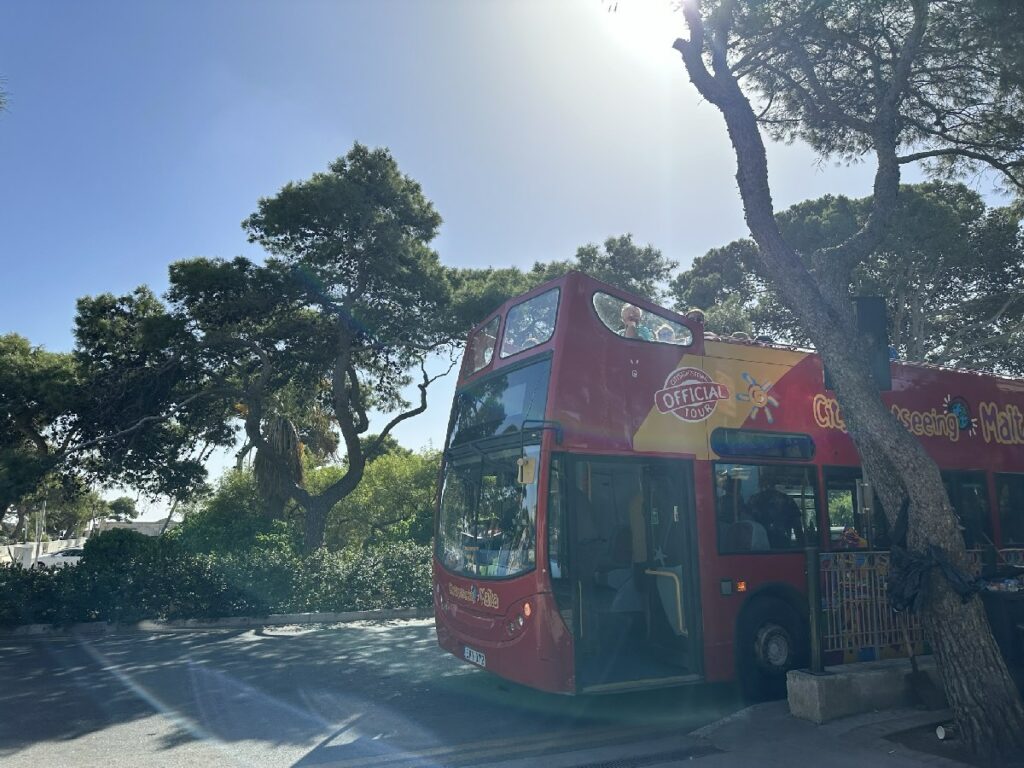 Mdina Haltestelle Hop on Hop off Bus Malta