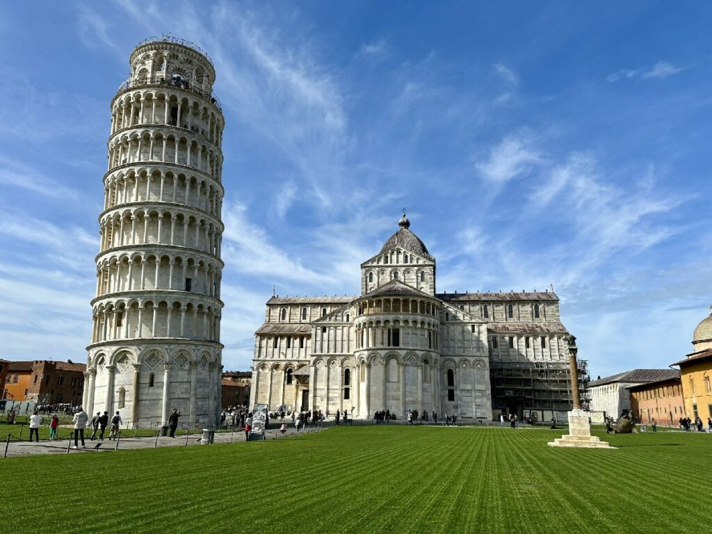schiefe Turm von Pisa und Kathedrale