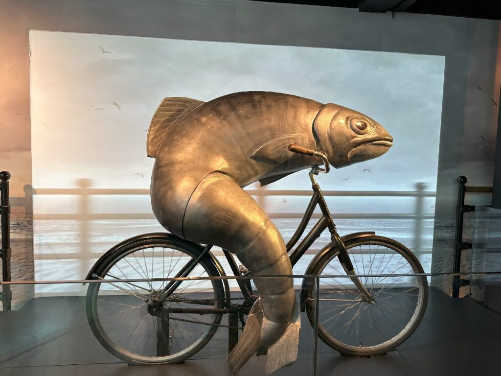 Fahrrad fahrender Fisch Guinness