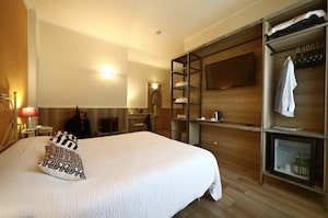 Hotel Italia*