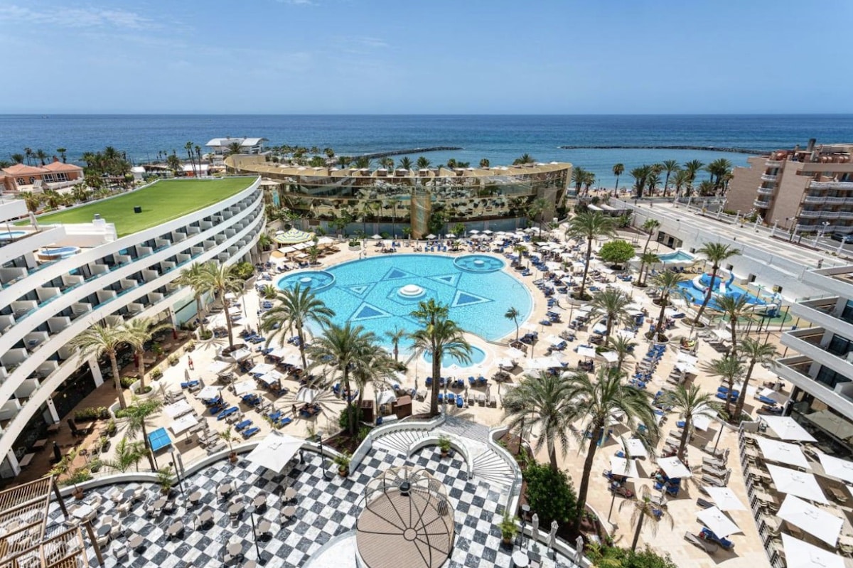 Mediterranean Palace