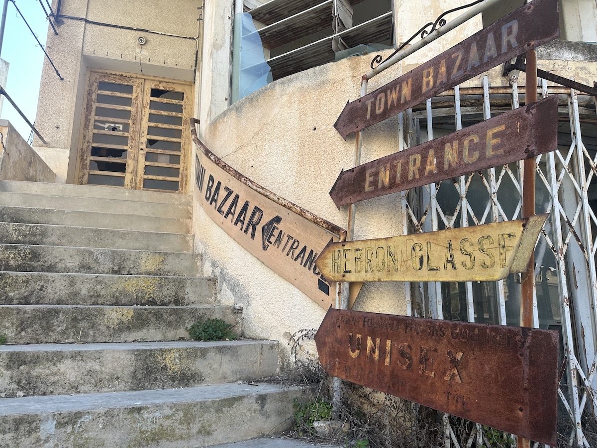 Schilder verrostet in Famagusta