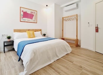 Bilbao ROOMS & KITCHEN Santutxu