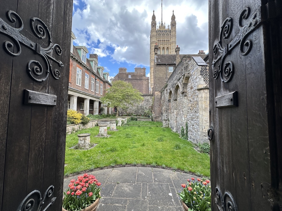 weiterer Innenhof Westminster Abbey