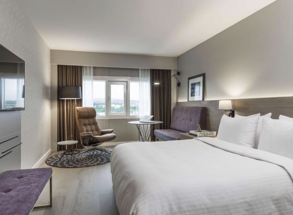 Radisson Blu Plaza Hotel