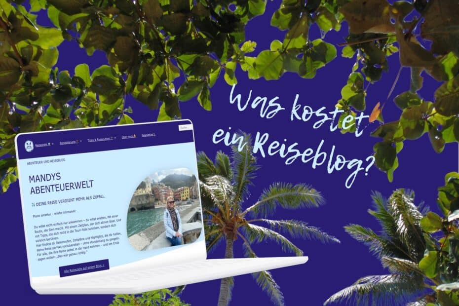 Ein Laptop zeigt die Website von Mandys Abenteuerwelt mit einem Hintergrund aus Palmen und Pflanzen.
