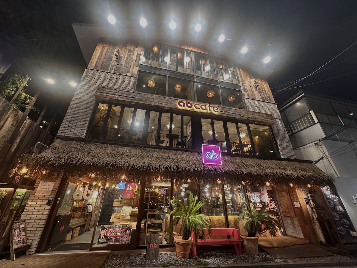 Café in Seoul Gangnam